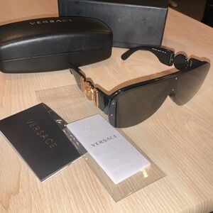 Versace Medusa Biggie Shield Men’s Sunglasses